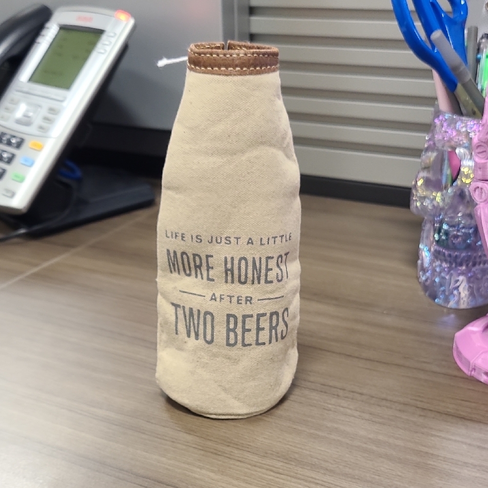 NWOT Myra Bottle Holder